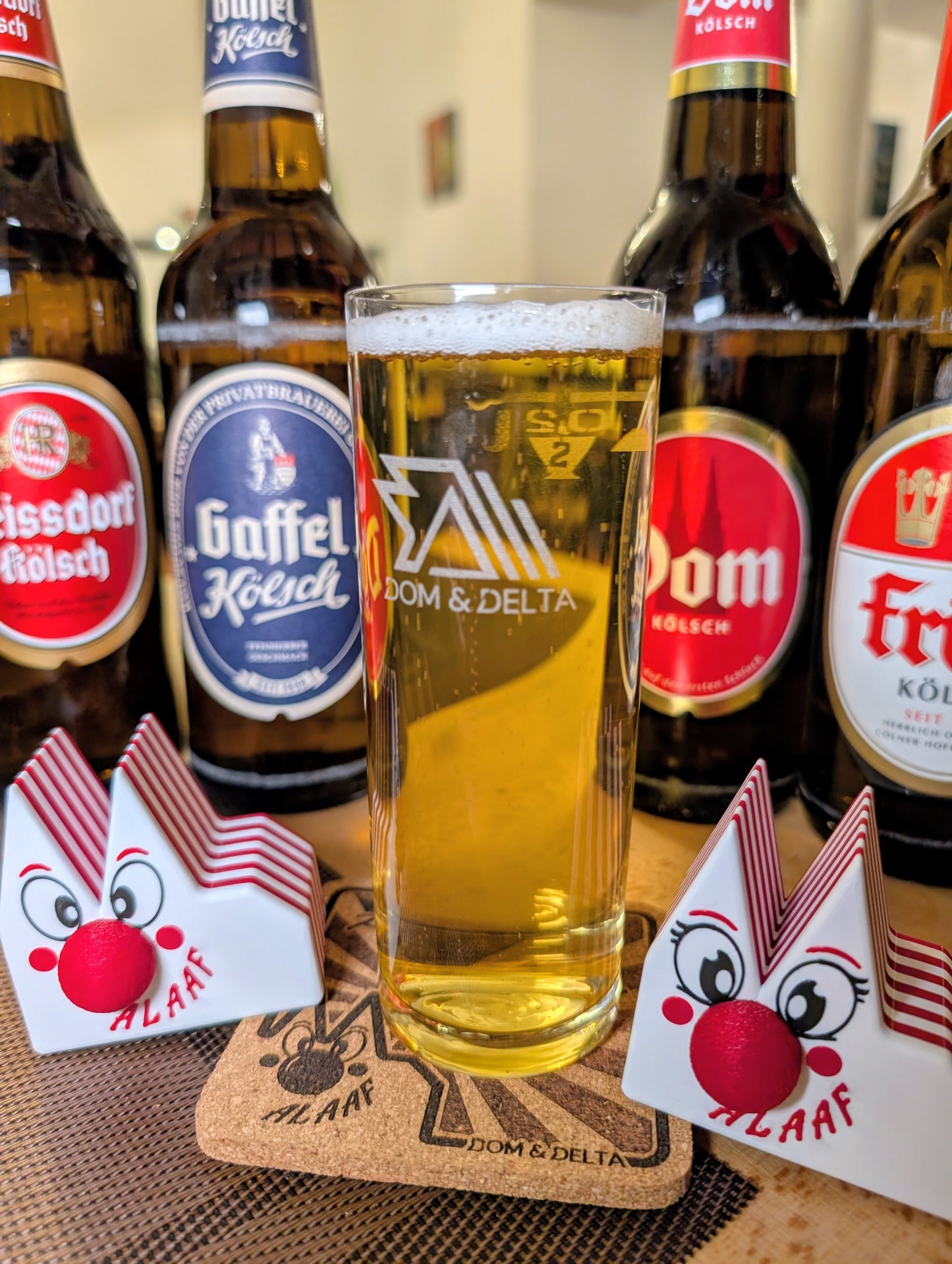 4er Untersetzer-Set „Der Jecke Dom“  "Die Jecke Marie" mit Untersetzer , Kölsch und Kölschglas als Kombi Geschenkidee